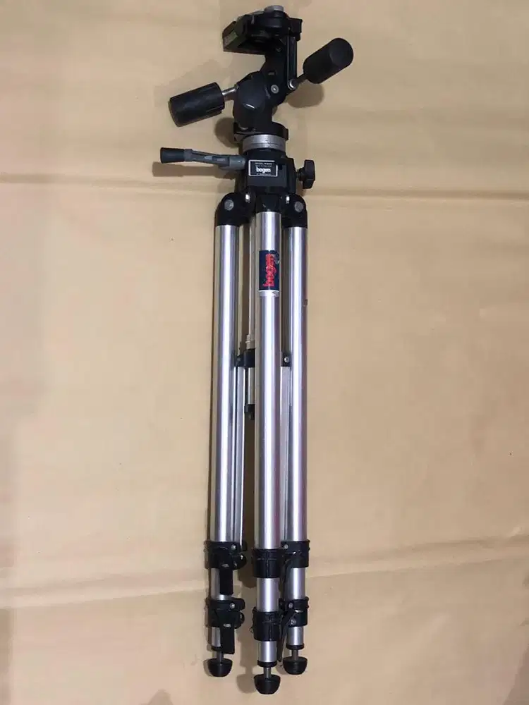 Tripod Bogen 3033 by Manfrotto Italy