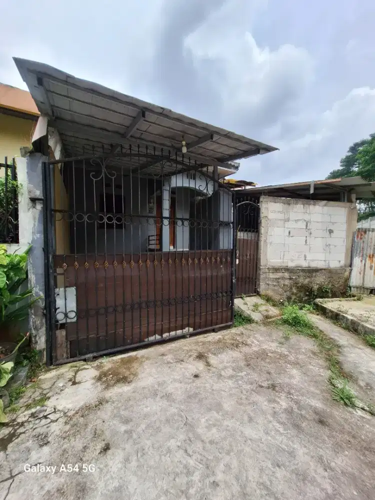 Di sewakan / dijual rumah