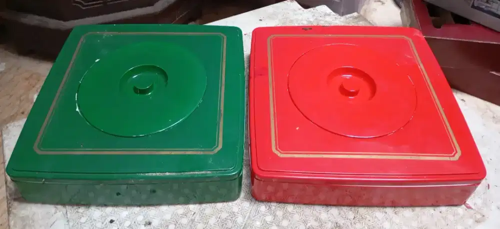 Sepasang Penyaji Kue & Permen