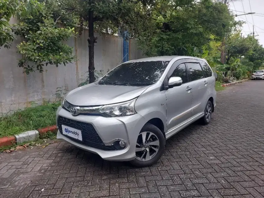 DP RENDAH Toyota Avanza 1.5 Veloz Bensin-MT 2017 SILVER WG