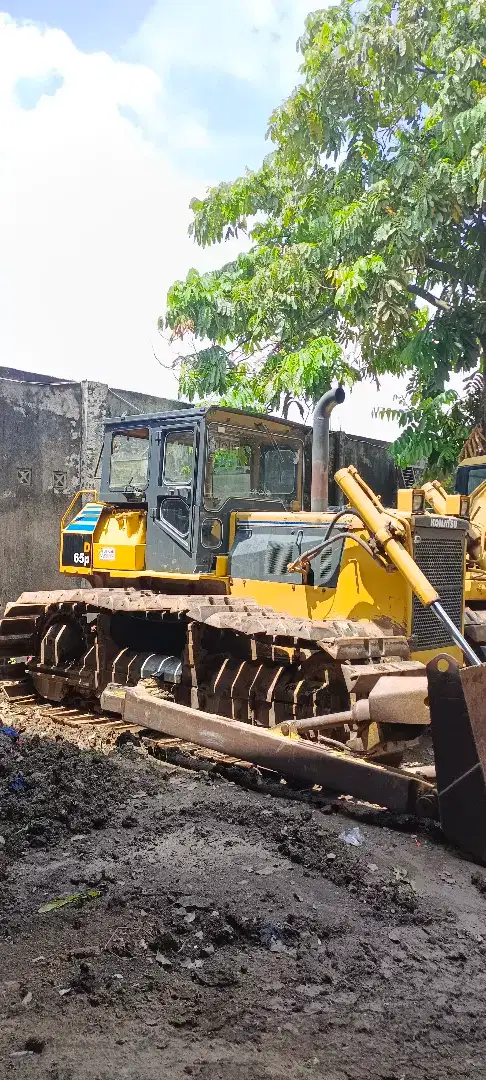 Bulldozer / dozer / doser D65P