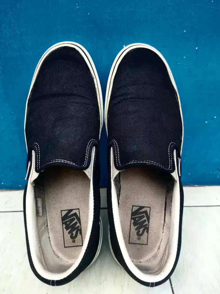 Vans slip on bw
