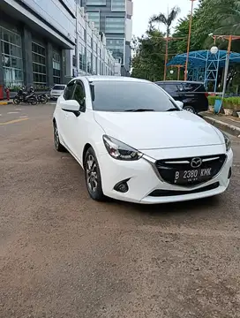 Mazda 2 R sykactiv 1.5 Automatic 2015