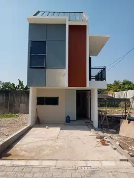 rumah 2 lantai hanya 600 jutaan dekat alun-alun kota bogor