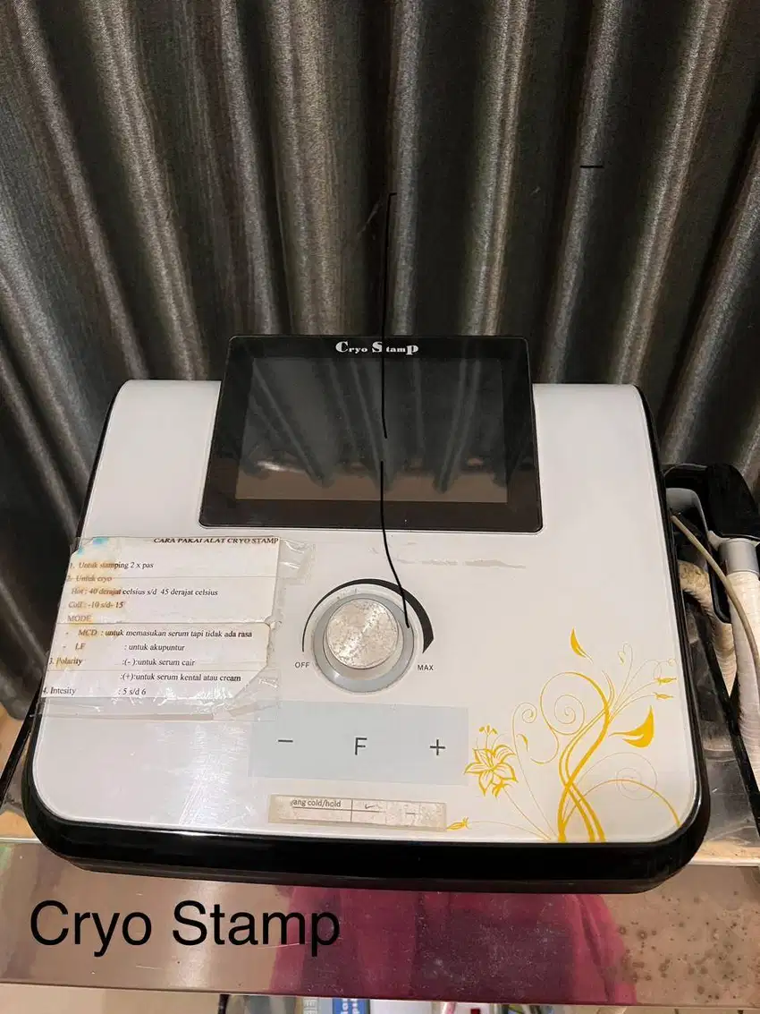 ALAT KECANTIKAN CRYO STAMP (NEGO)