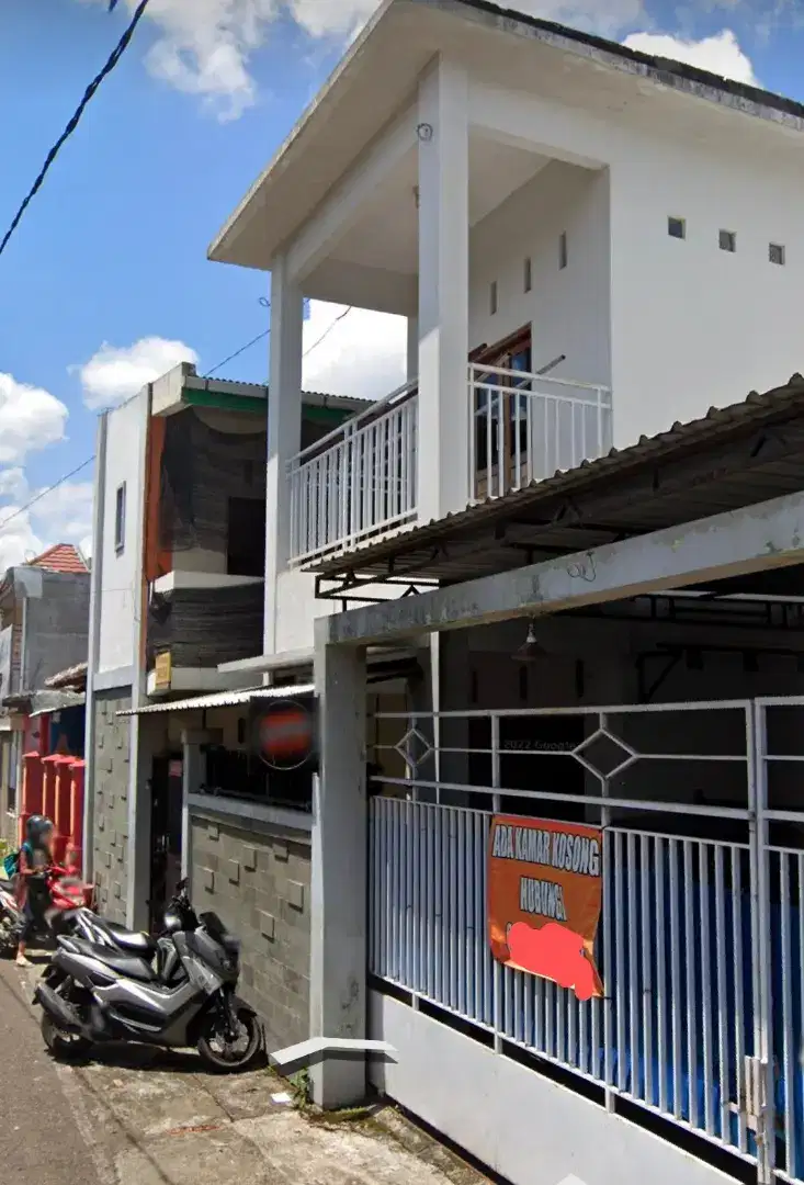 Dijual Kost & Rumah Induk L:256m, 20 Kamar