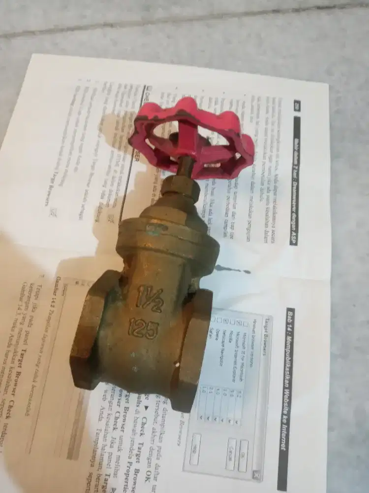 Stop kran 1 1/2 inch kitz kuningan putar