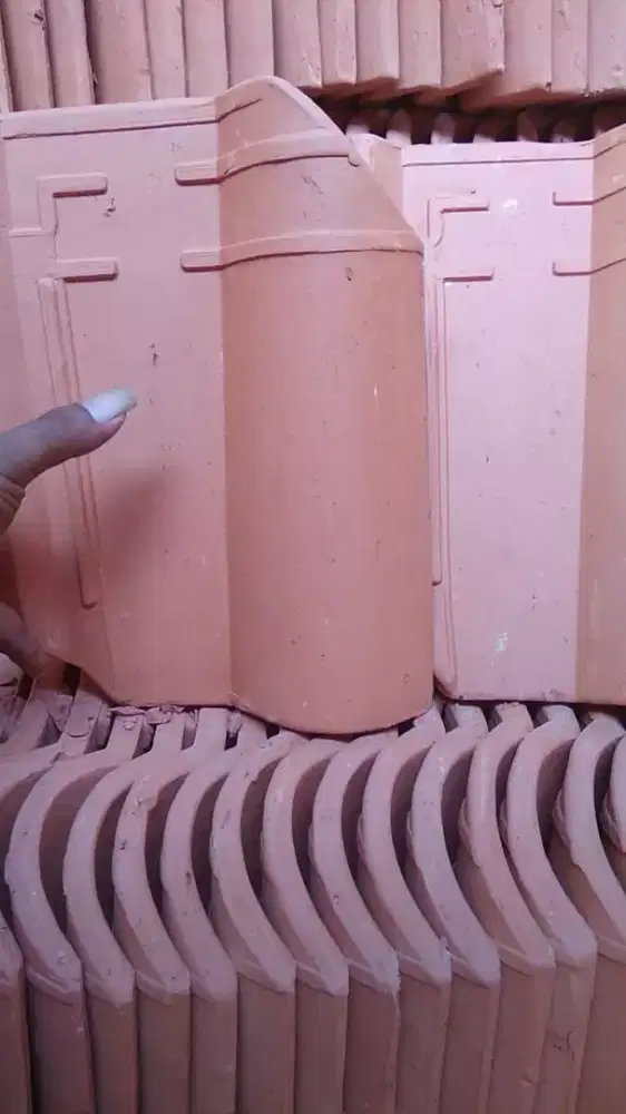 Distributor genteng dan batu bata