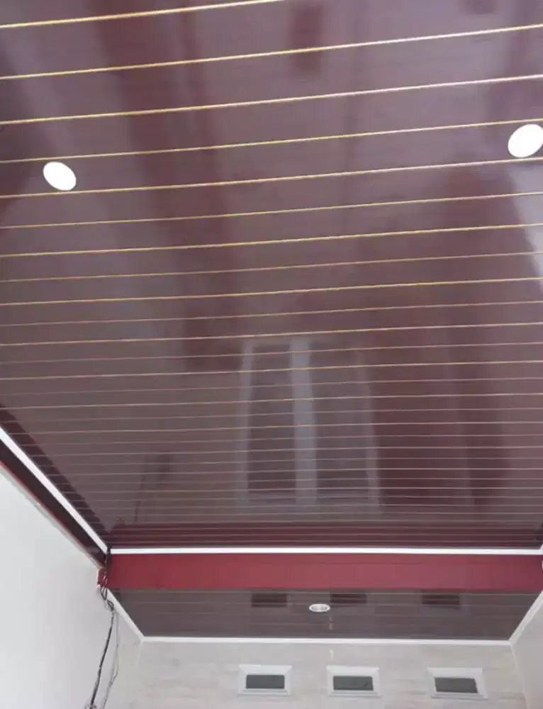 Plafon dan kanopi baja ringan