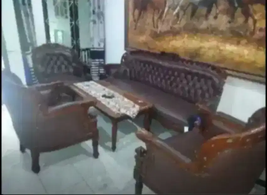 1 set kursi tamu