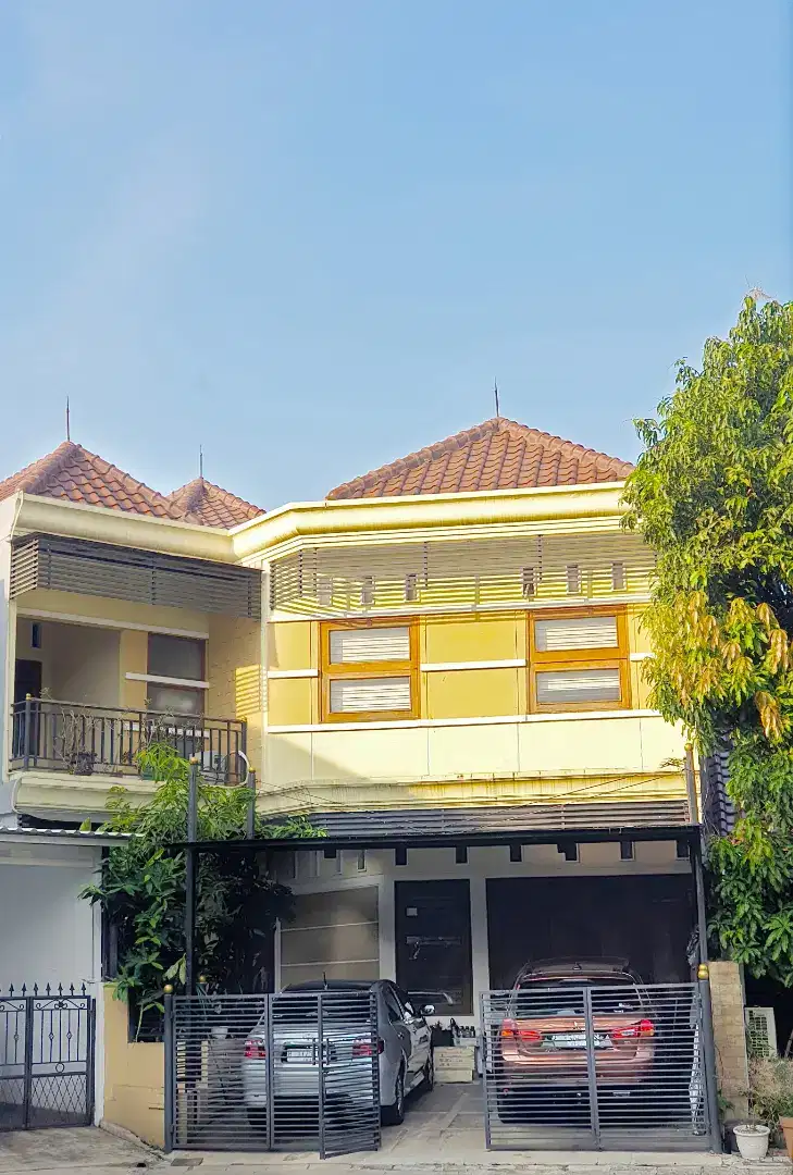 Bismillah Jual Cepat Rumah Lokasi Strategis Raffles Hills
