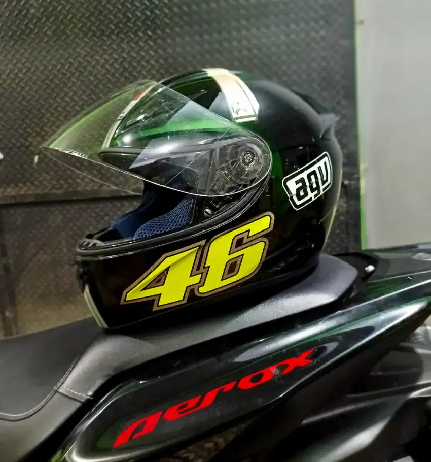 Helm AGV Valentino Rosi