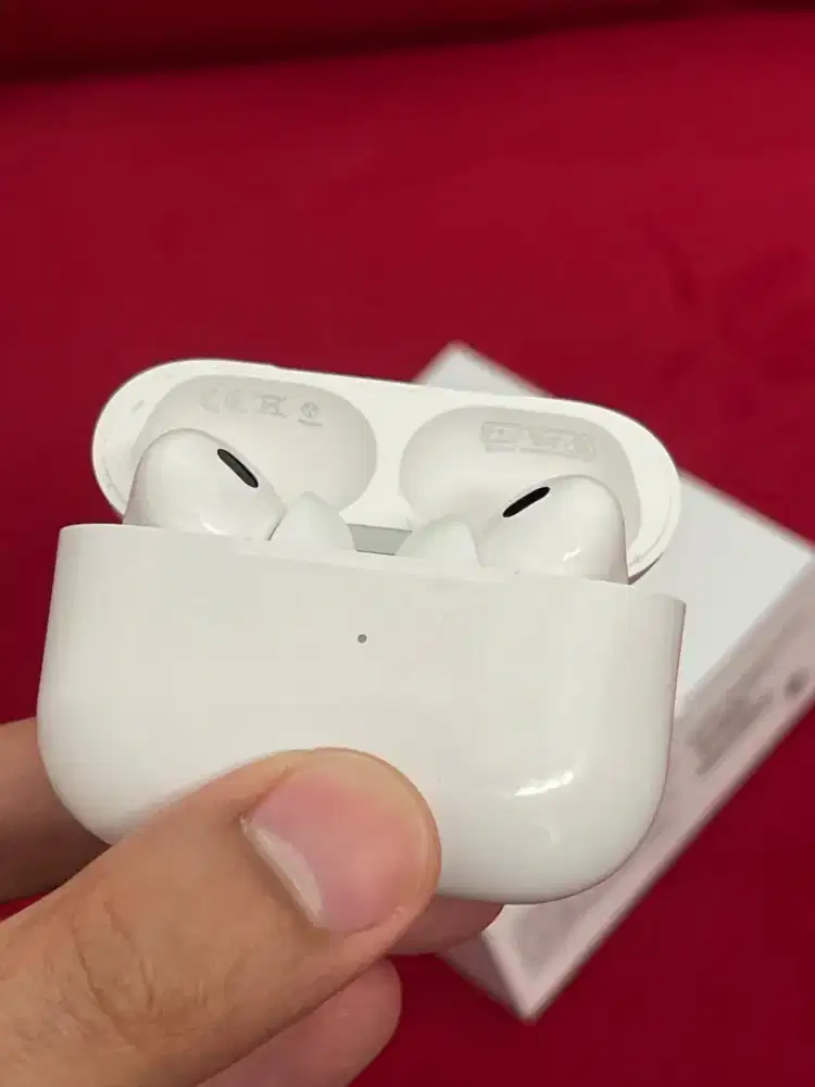 Airpods pro 2 like new