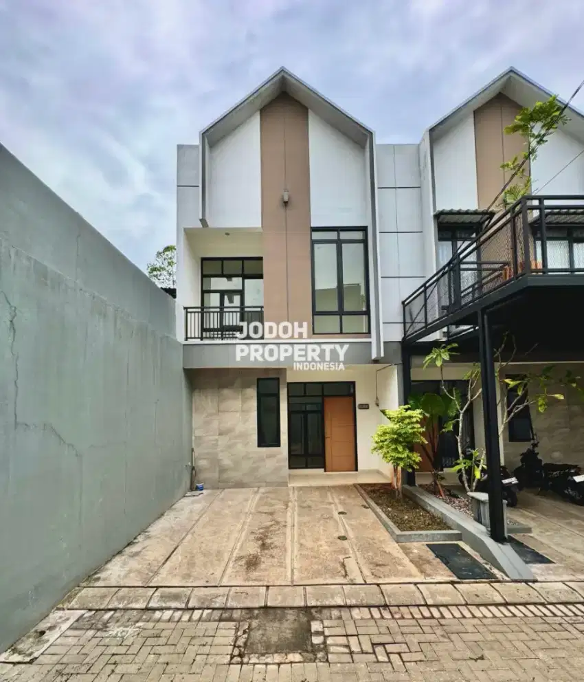 Dijual Rumah hook di cinere dekat ke mall cinere dan mrt fatmawati