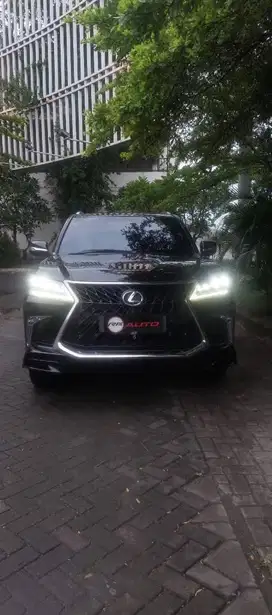 LEXUS LX570 LEXUS LM350 2019