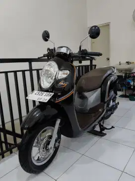 HONDA SCOOPY STYLISH 2017 CBS ISS