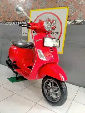 Piaggio Vespa LX 125 IGET Facelift Tahun 2023 Full Original