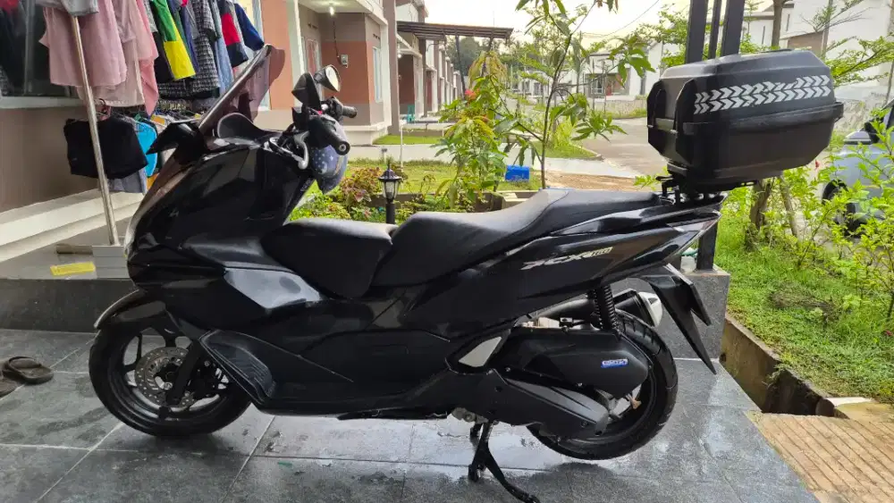 Pcx 2023 CBS hitam