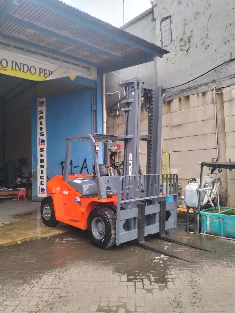 Jual Forklift Diesel HELI 5 Ton Mast 5 Meter