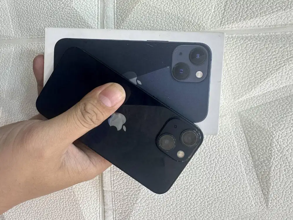 iPhone 15 128 512 GB inter