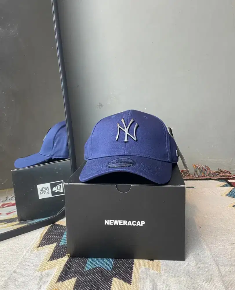 Topi Baseball MLB Caps New Era Logo NY Metal Navy Hitam