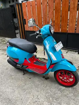 VESPA PRIMAVERA VIBE EDITION