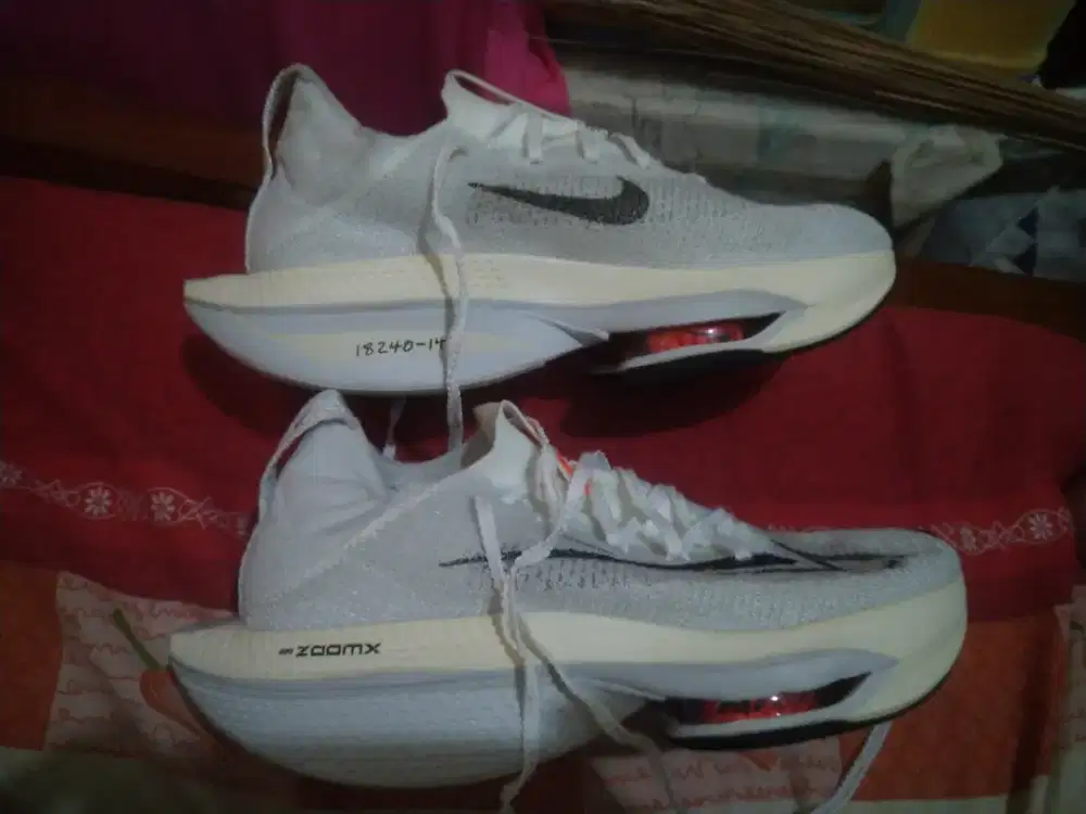 Nike Air Zoom AlphaFly no 42 mewah