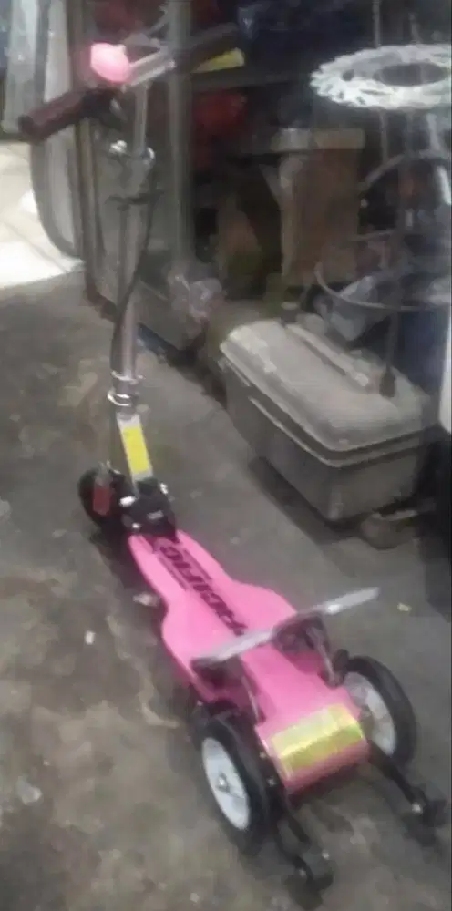 Scooter Like New Pink