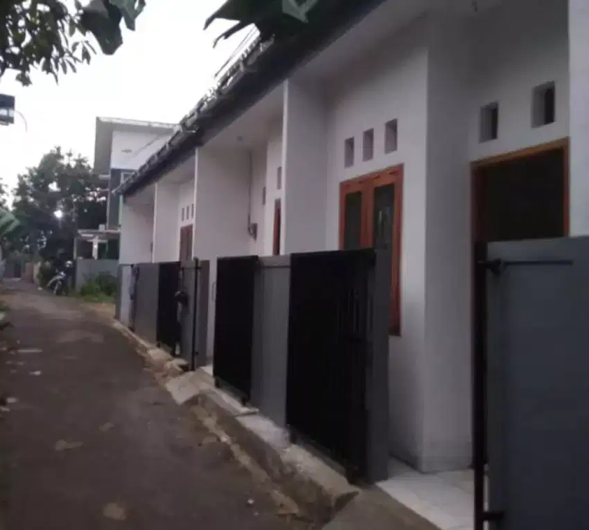 Di Kontrakan Rumah di Kukusan, Beji, Depok