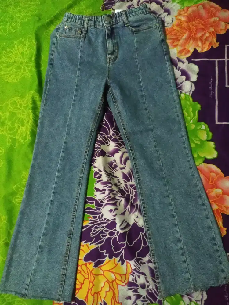 Celana jeans wanita, model cutbray bahan melar halus tebal