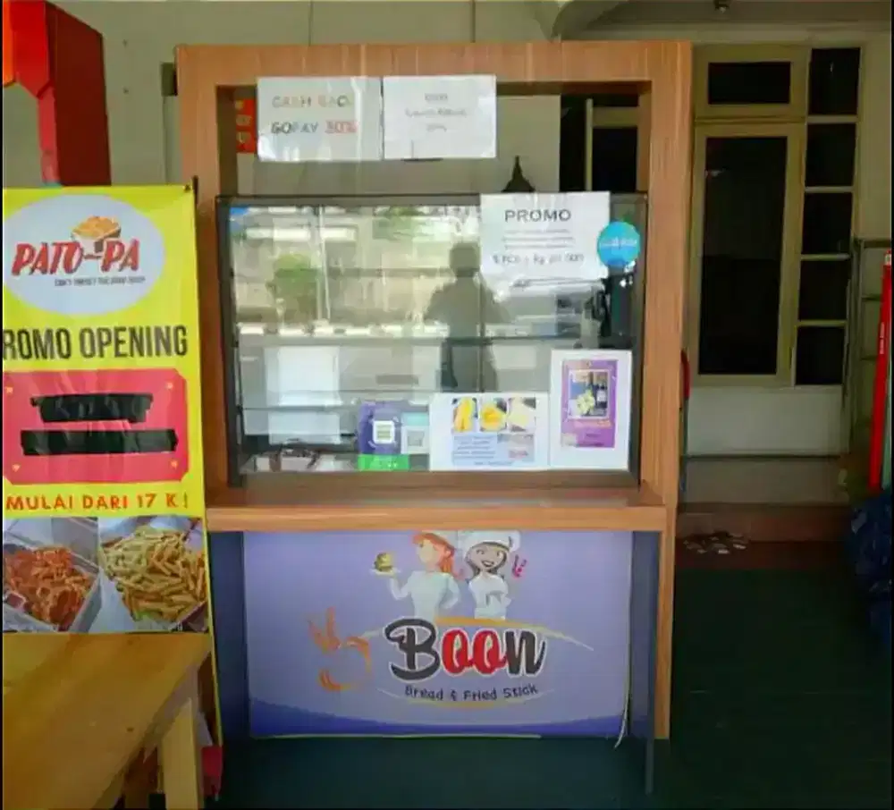 Etalase Kaca serbaguna siap jualan