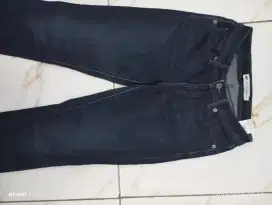 Prelove celana panjang jeans wanita Levi's Stretch