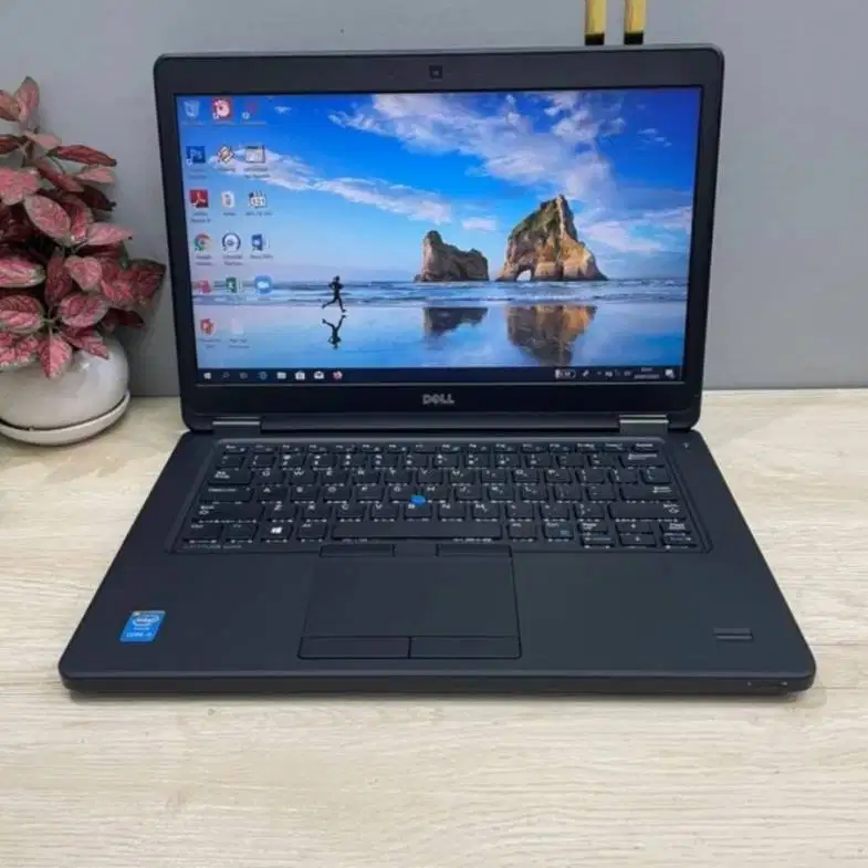 DELL LATITUDE 5470 i7 GEN6 NT RAM 4/128GB ETM-A