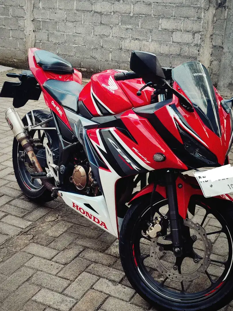 Honda CBR 150 R K45N Tahun 2019 Istimewa