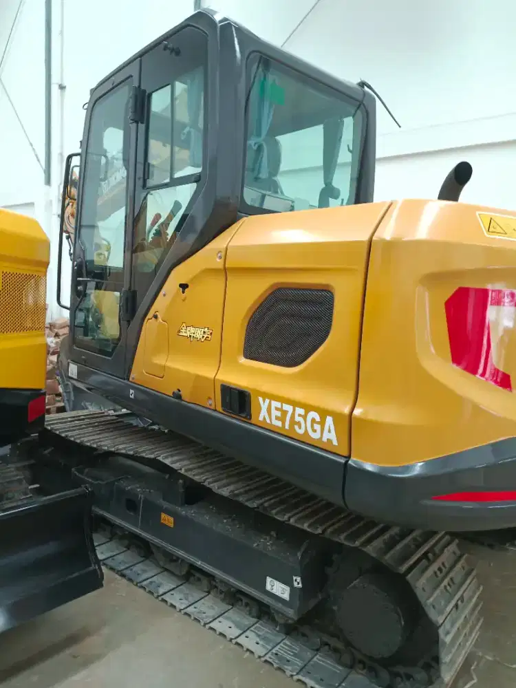 Excavator mini XCMG 7 ton