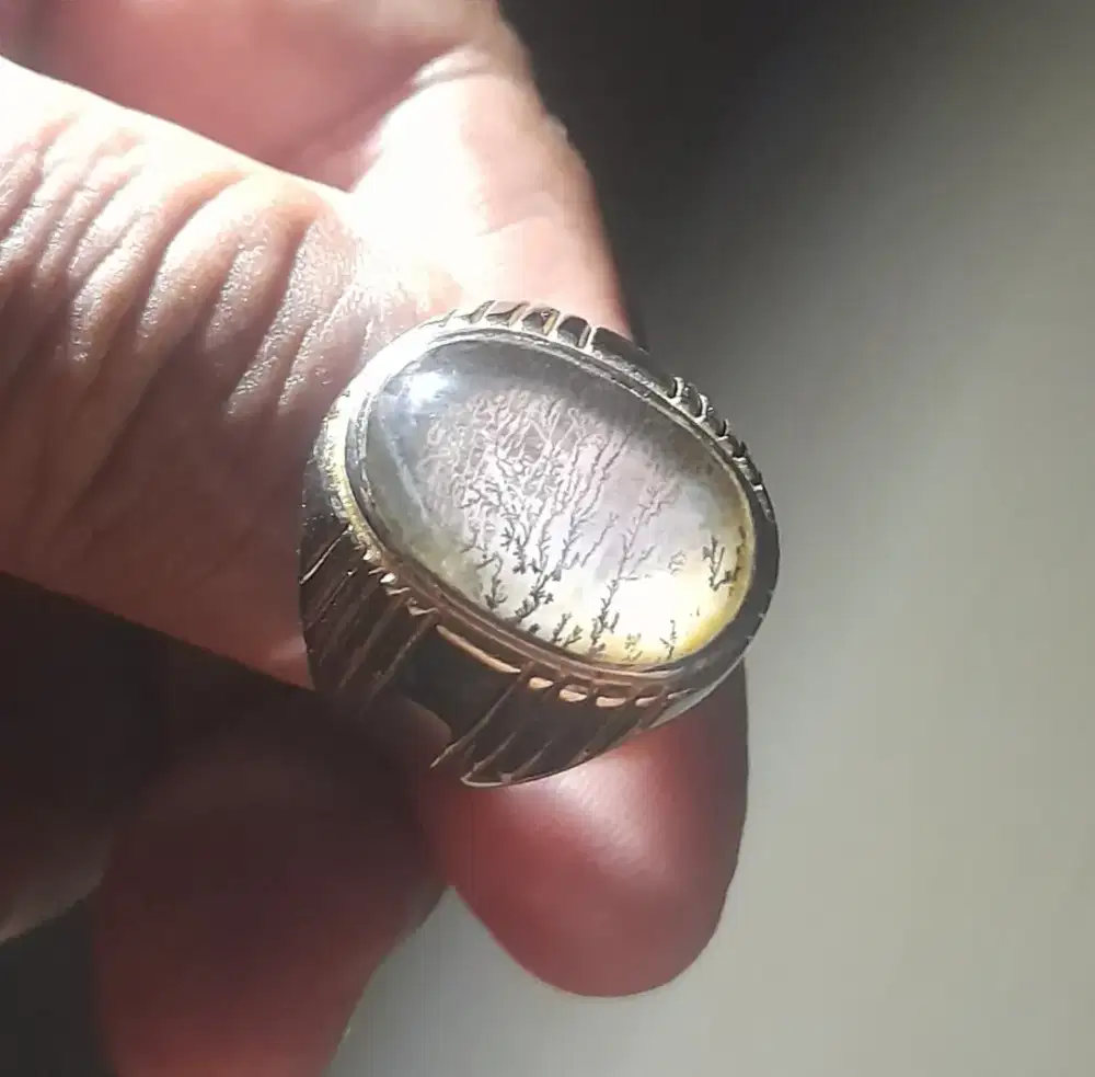 Dijual batu cincin kecubung lumut