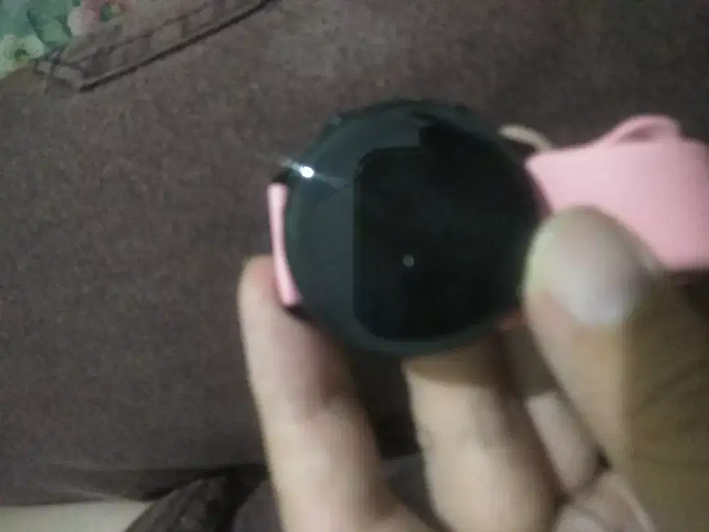 Jam strap one (1) piece