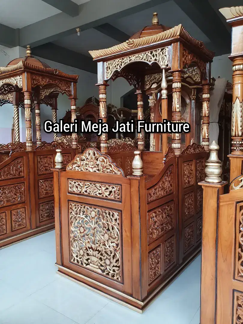 mimbar masjid ukir kayu jati atap kubah