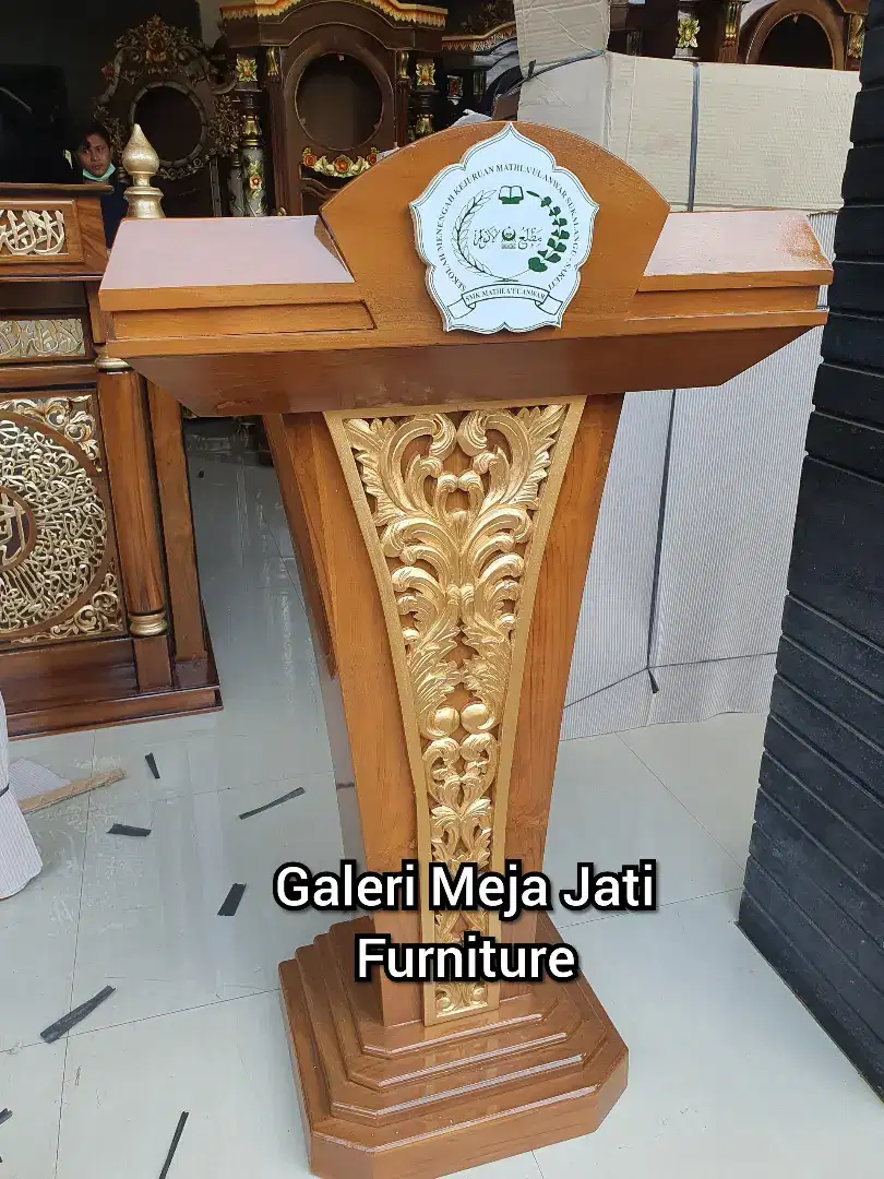 mimbar podium presiden