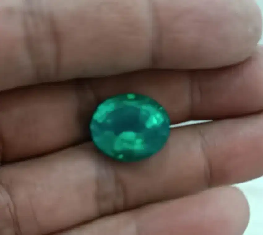 Jamrud siap naik perak