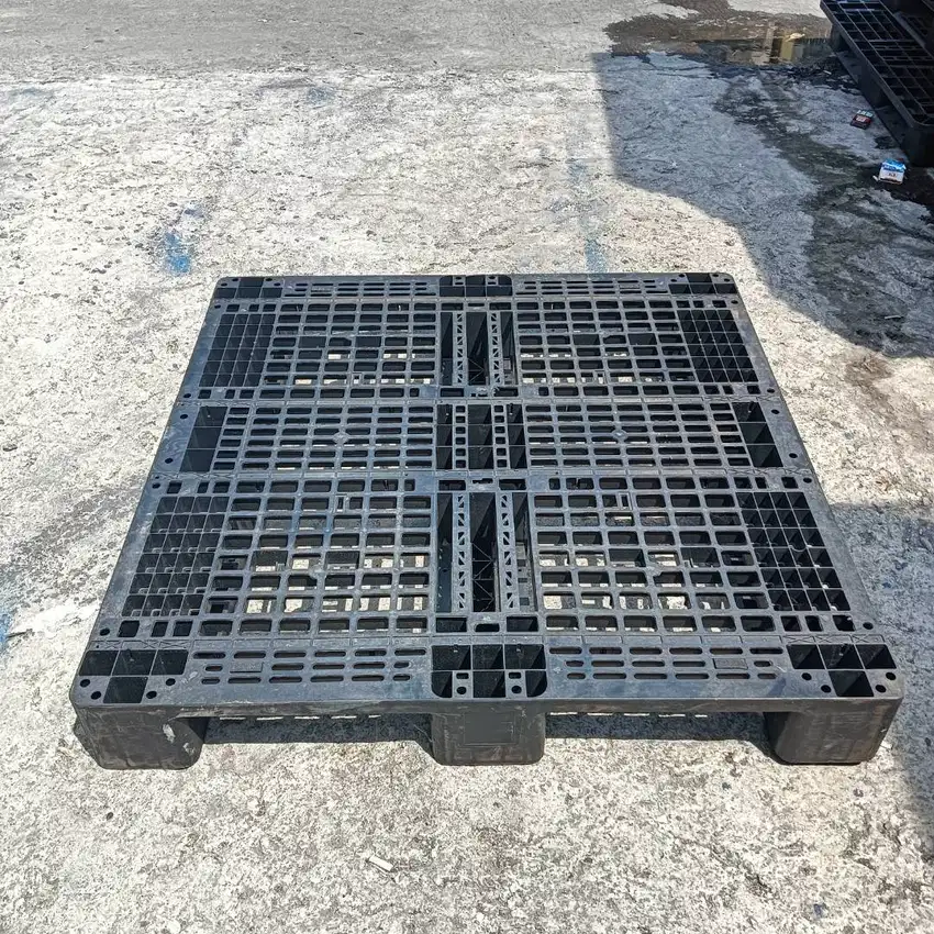Palet plastik 110x110x15cm 4ways // pallet plastic second 4ways