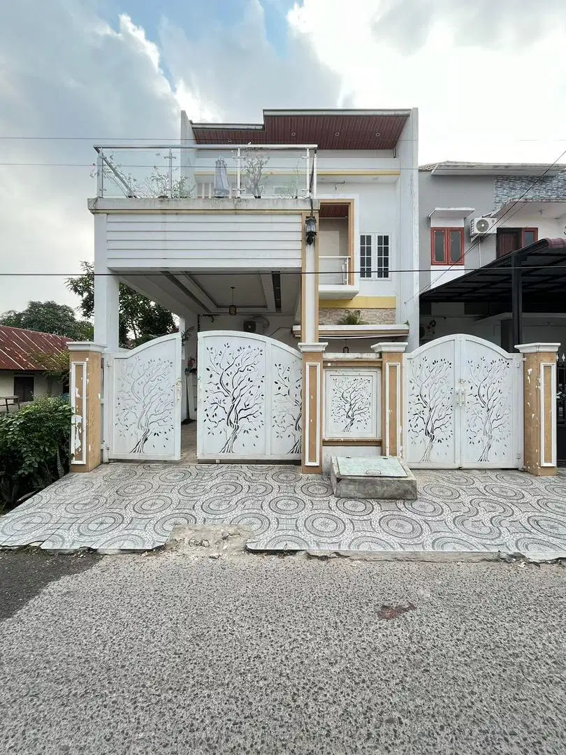 RUMAH MEWAH KOMPLIT KOLAM RENANG PRIBADI DEKAT PRSU