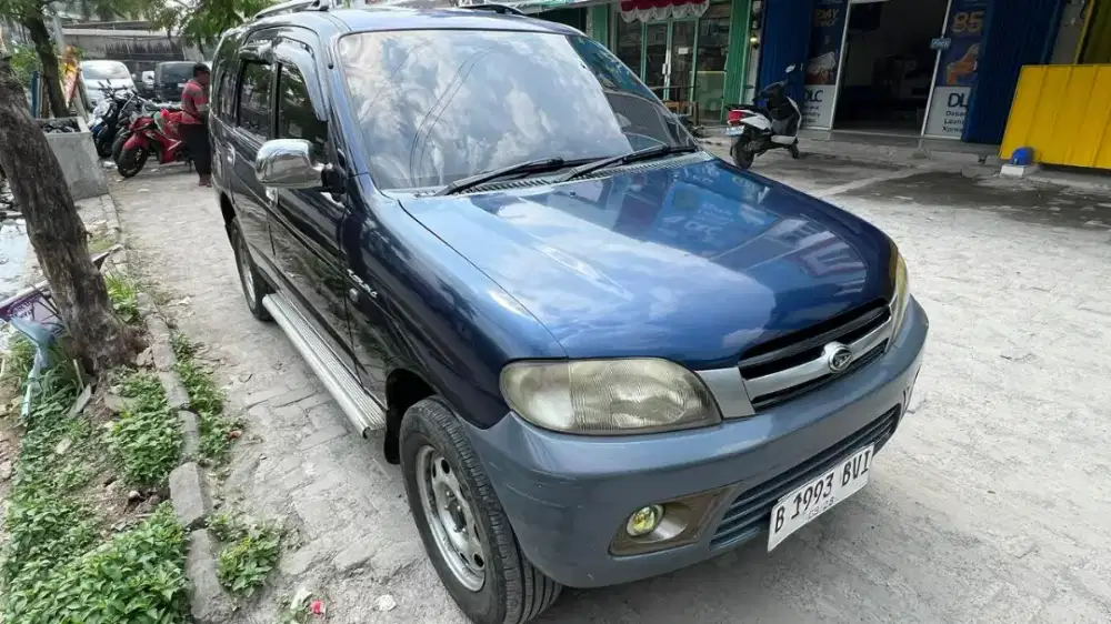 Di Jual Mobil Daihatsu Taruna  2003