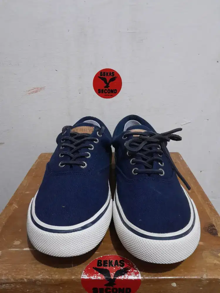 Sepatu pria sperry seacylced striper11