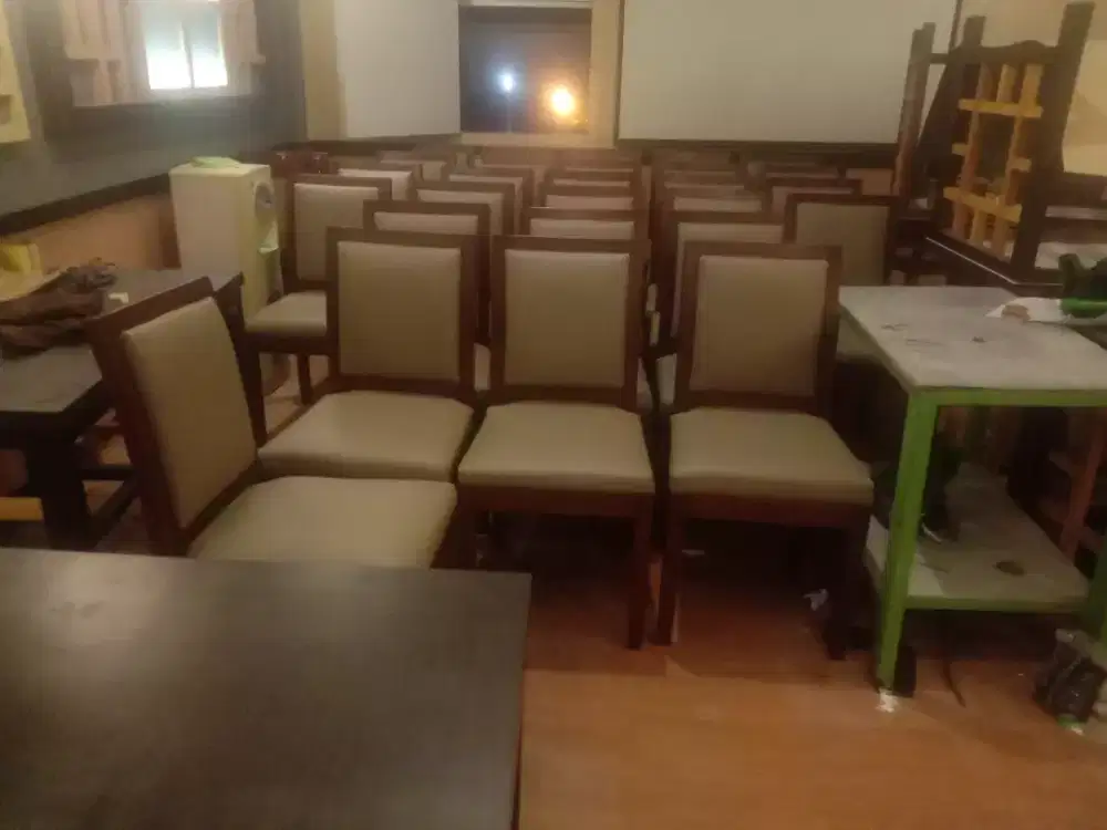 Melayani servis sofa panggilan