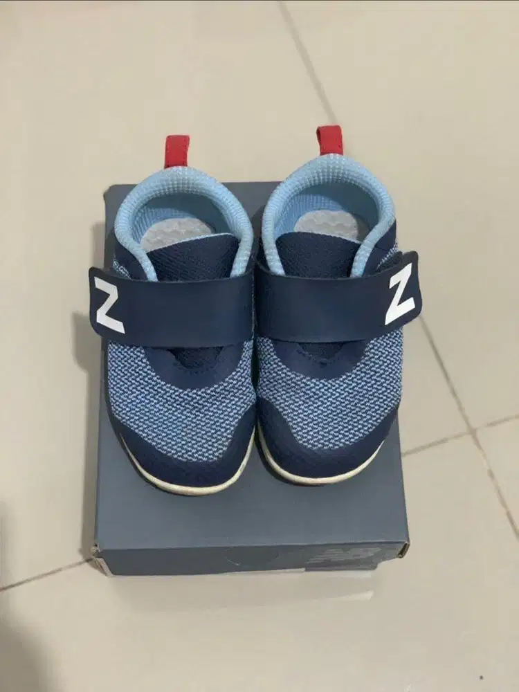 Sepatu Anak New Balance