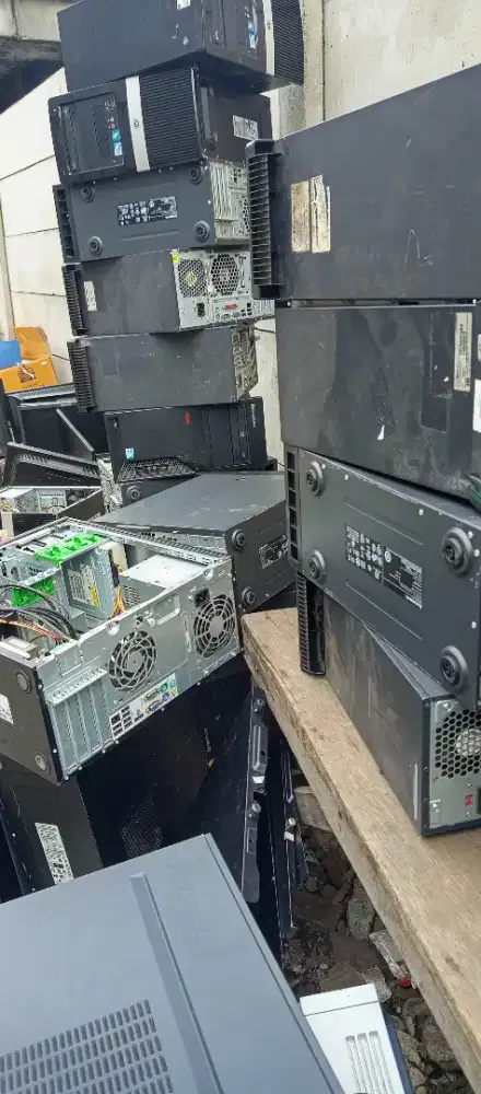 Jual beli segala komputer rusak