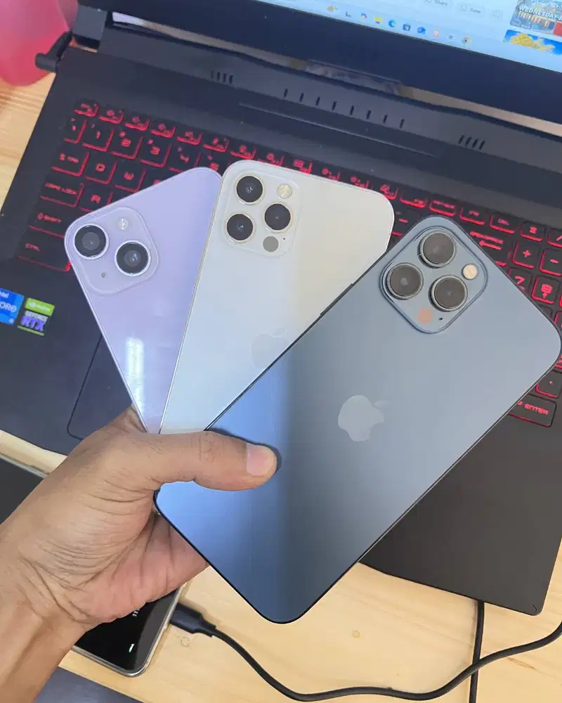 iPhone 15 Pro Max 256 GB ibox