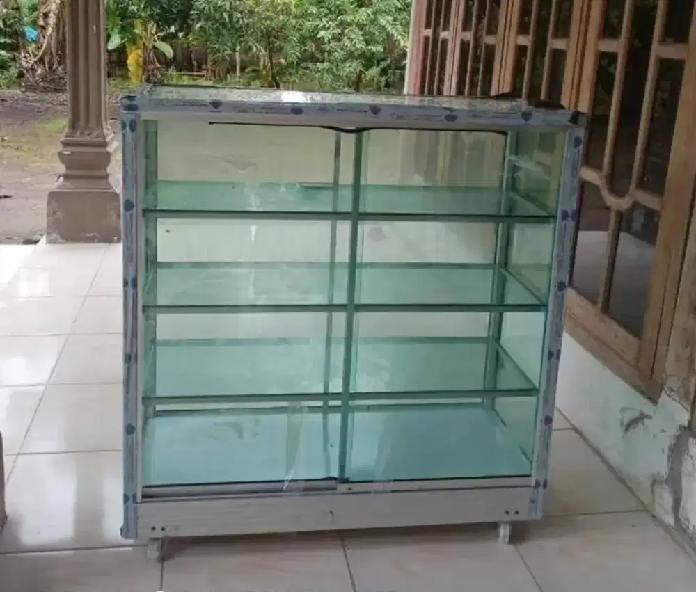 Etalase Toko sembako