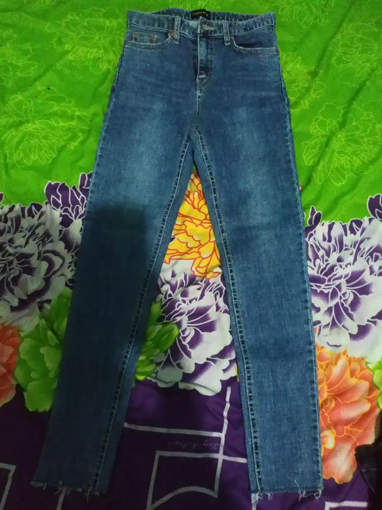 Celana jeans wanita premiuman